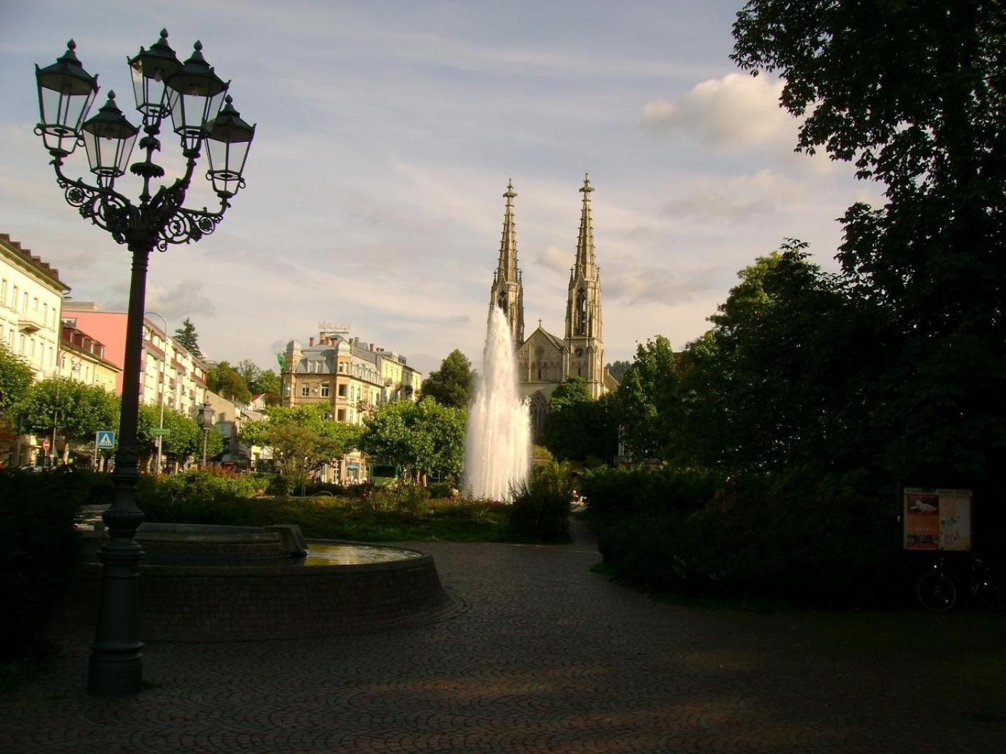 Du Russel Suite Baden-Baden Exterior photo
